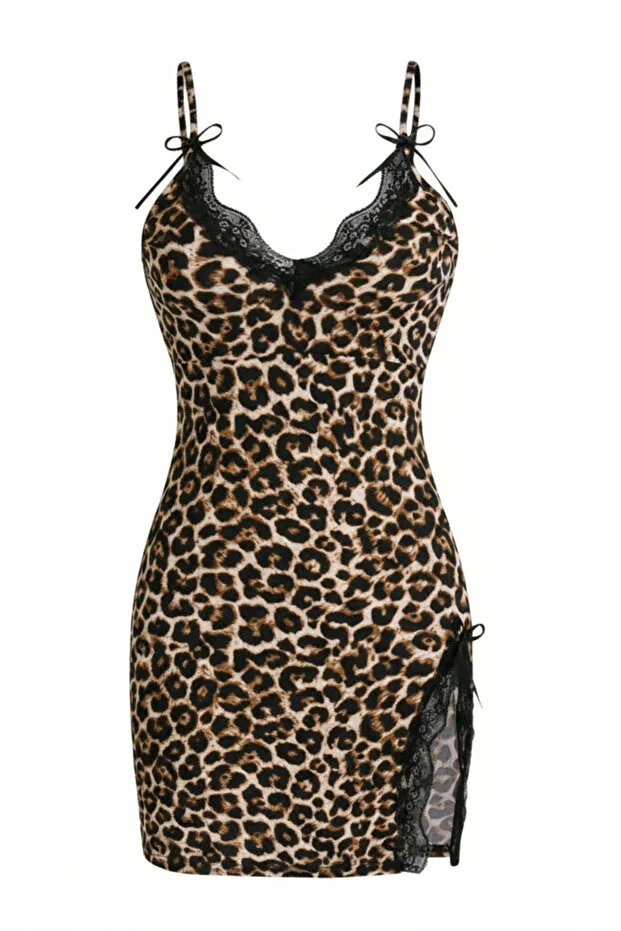 Kadın Leopar Desenli Yırtmaçlı Dantelli ve Fiyonklu Şık Gecelik Takımı