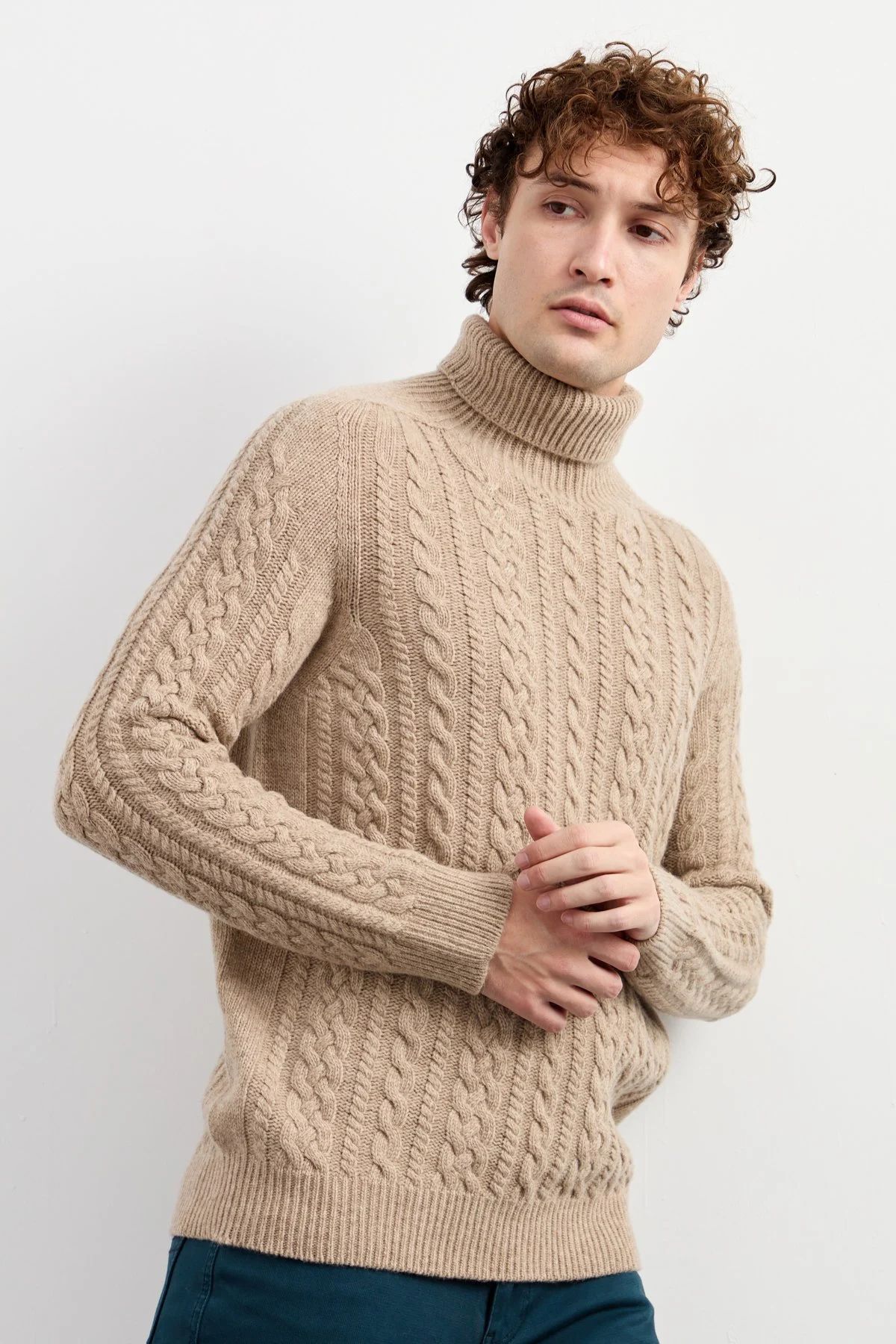 Balıkçı Yaka Saç Örgülü Yün Kazak K.Bej